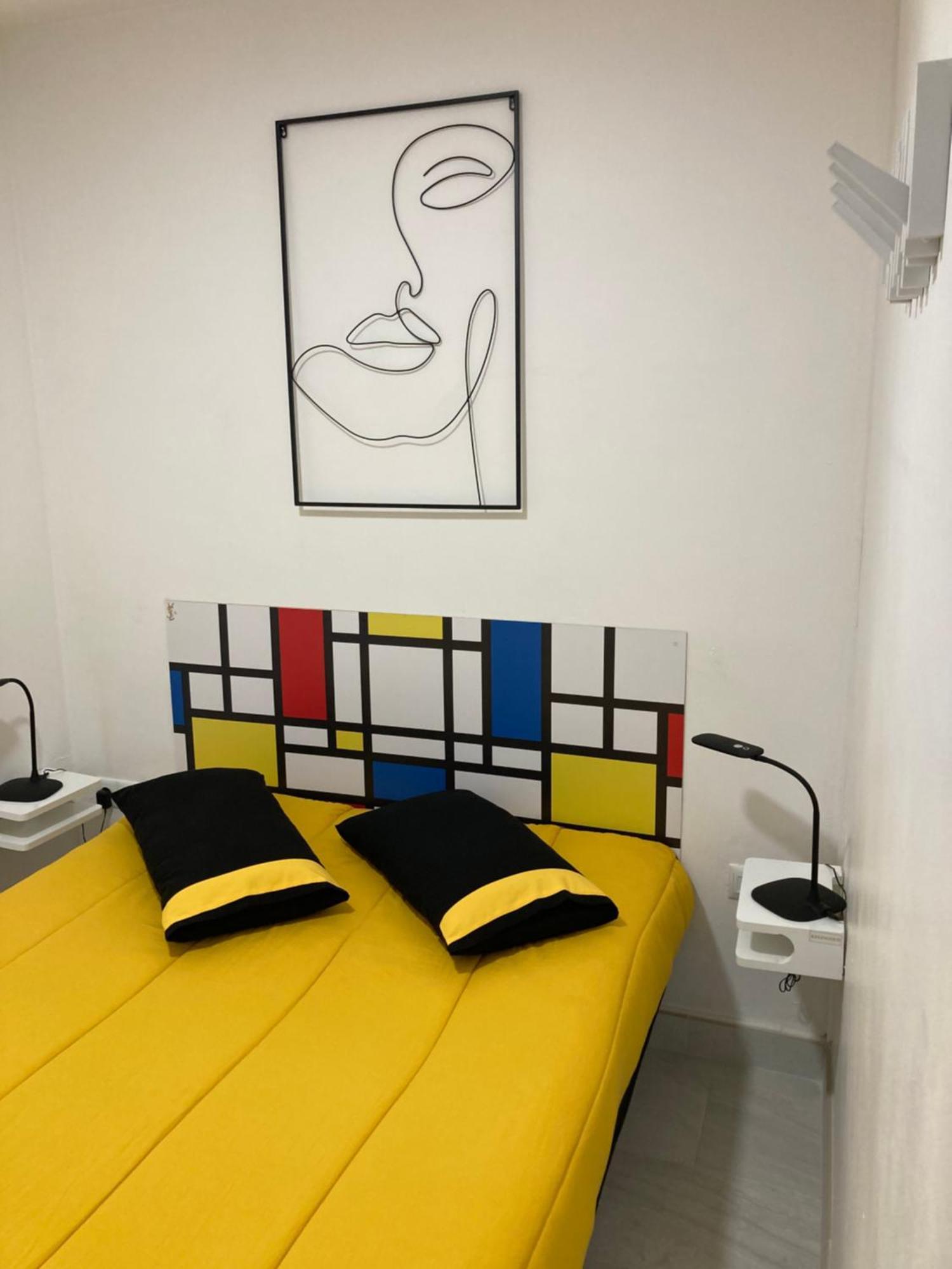 Tres Bel Appartement Entierement Renove 艾姆布里亚布拉瓦 外观 照片